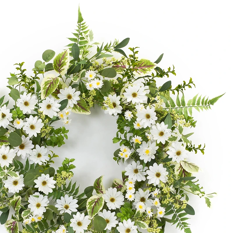 22.5" Mixed Fern & Daisy Floral Wreath