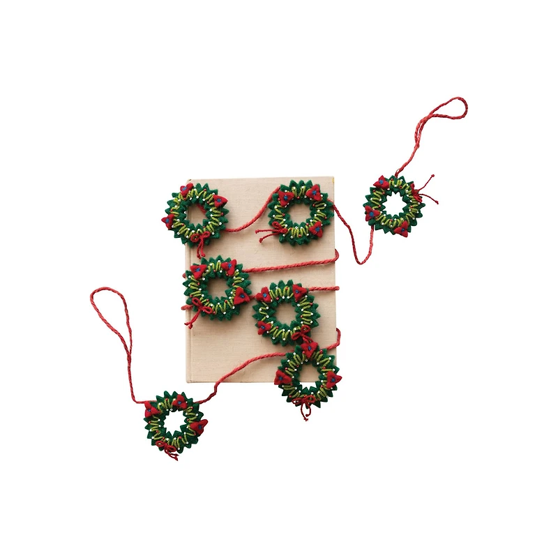 Hello Honey® 6ft. Holiday Wreaths Garland