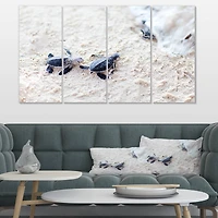 Designart - Baby Green Turtles on Sand