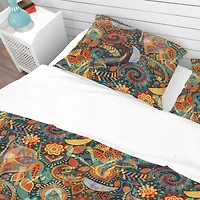 Designart 'Paisley Floral Pattern' Bohemian & Eclectic Bedding Set