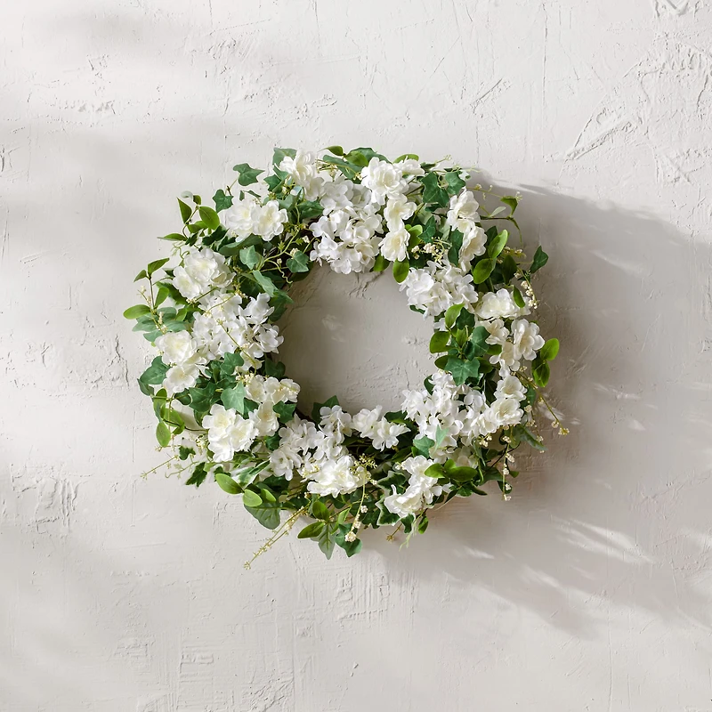 22" White Hydrangea & Ivy Leaf Wreath