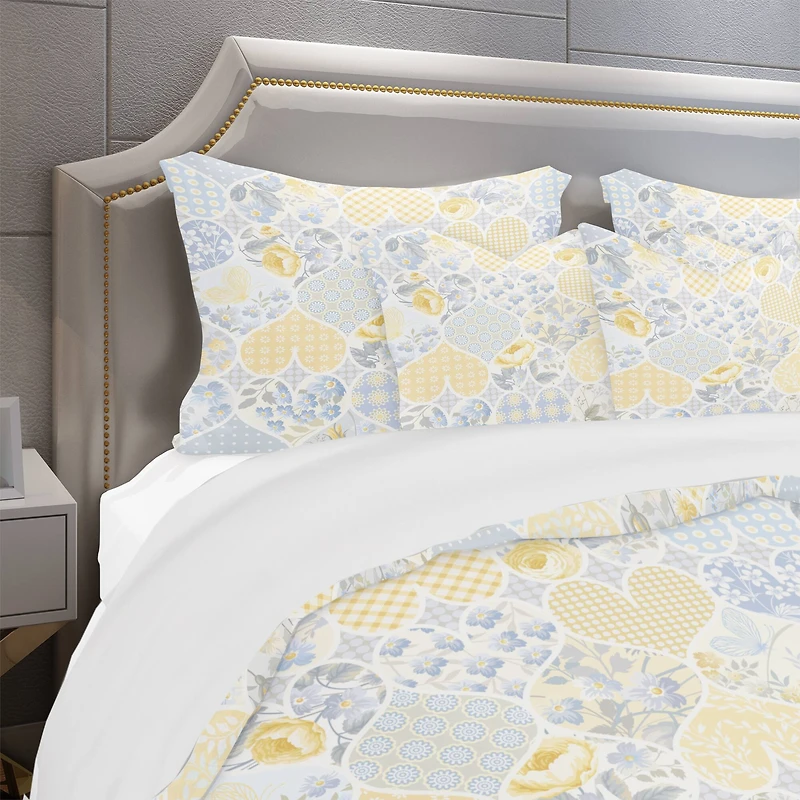 Designart 'Patchwork Pattern with Hearts' Patterned Bedding Set