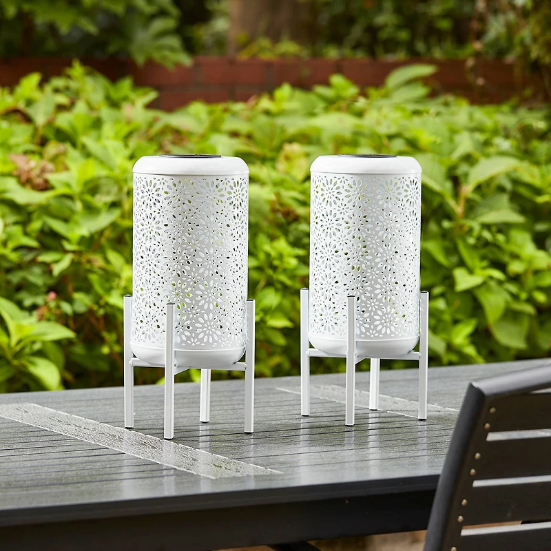 Glitzhome® 14.25" Metal Cutout Flower Pattern Solar Powered LED Outdoor Lanterns