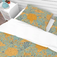 Designart 'Flower Pattern Botanic Texture' Bohemian & Eclectic Bedding Set