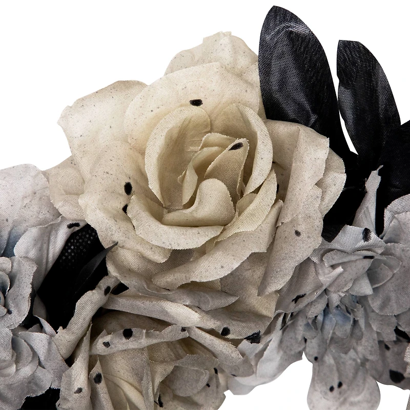 16" Double Skull & Gray Roses Halloween Wreath