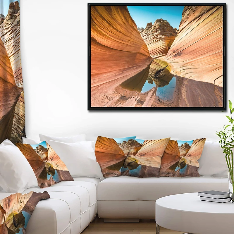 Designart - Water inside Arizona Wave