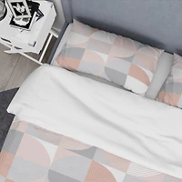 Designart 'Round geometric textured pattern' Mid-Century Duvet Cover Set