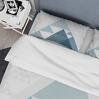 Designart 'minimal Triangles III Blue' Geometric Bedding Set