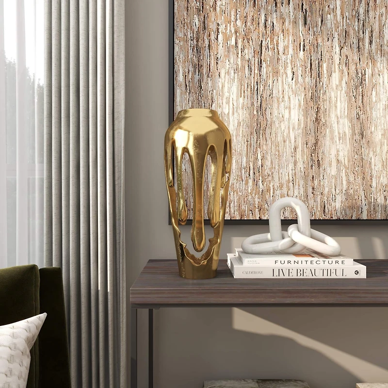 19" Gold Aluminum Drip Vase with Melting Designed Body