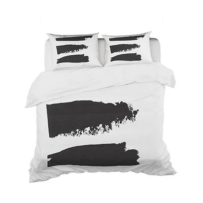 Designart 'Black and White Geometric Company II' Geometric Bedding Set