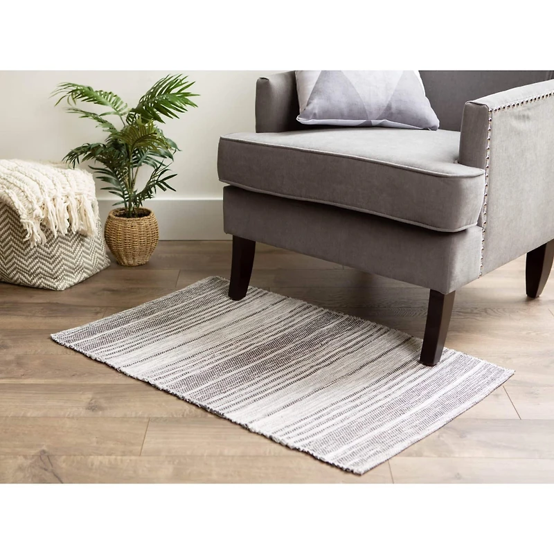 DII® Variegated Recycled Yarn Rug