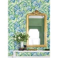 Caroline et Bettina Heather Belles Fleurs Peel & Stick Wallpaper