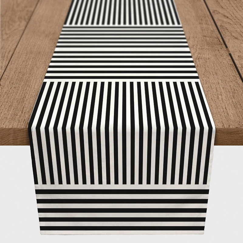 Alternating Stripes Indoor/Outdoor Table Runner
