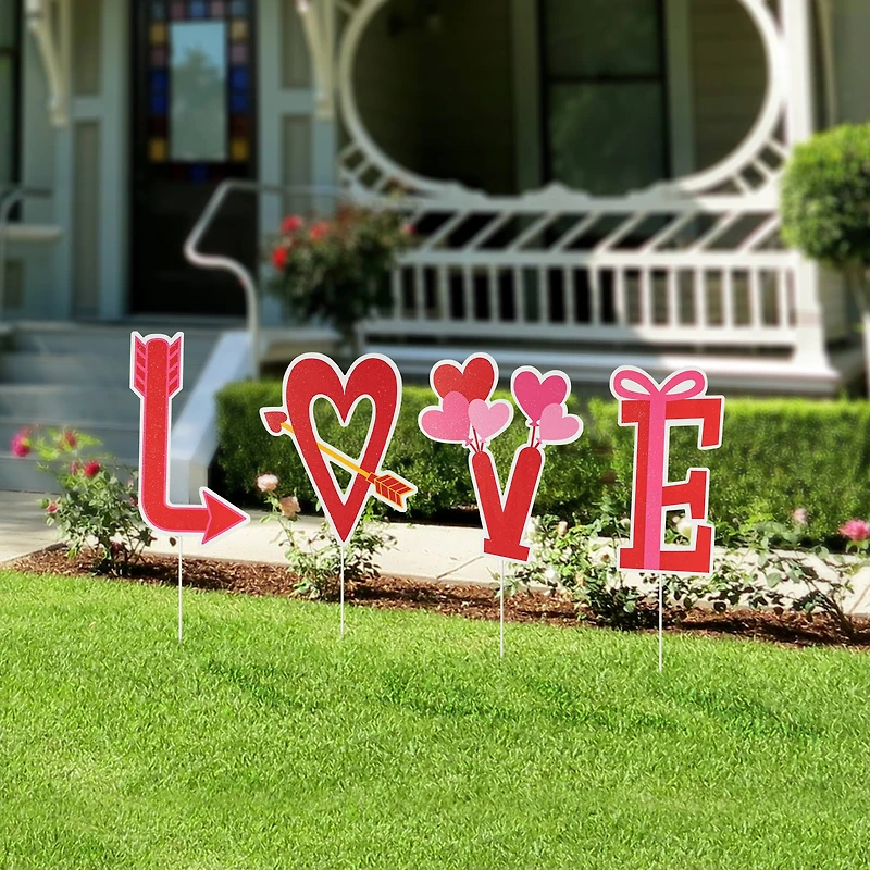 Glitzhome® 28" Set of 4 Valentine's Metal LOVE Yard Stake