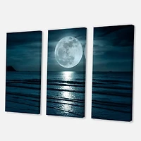 Designart - Super Moon Over The Sea I