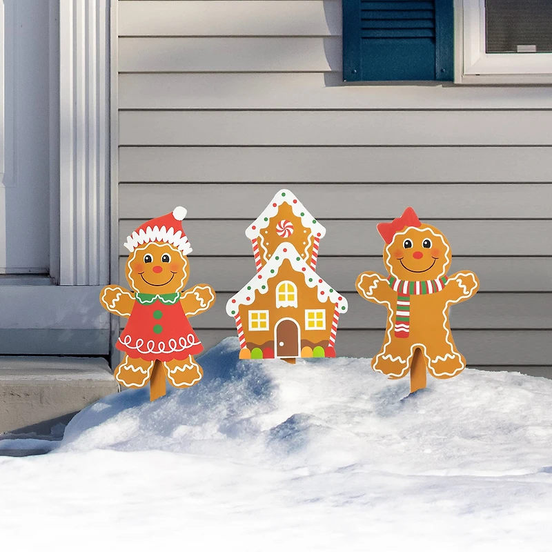 Glitzhome® Wooden Gingerbread Man Yard Stake Set