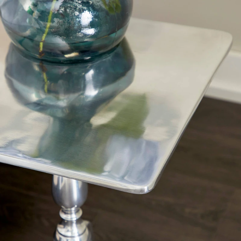 16" Silver Traditional Accent Table