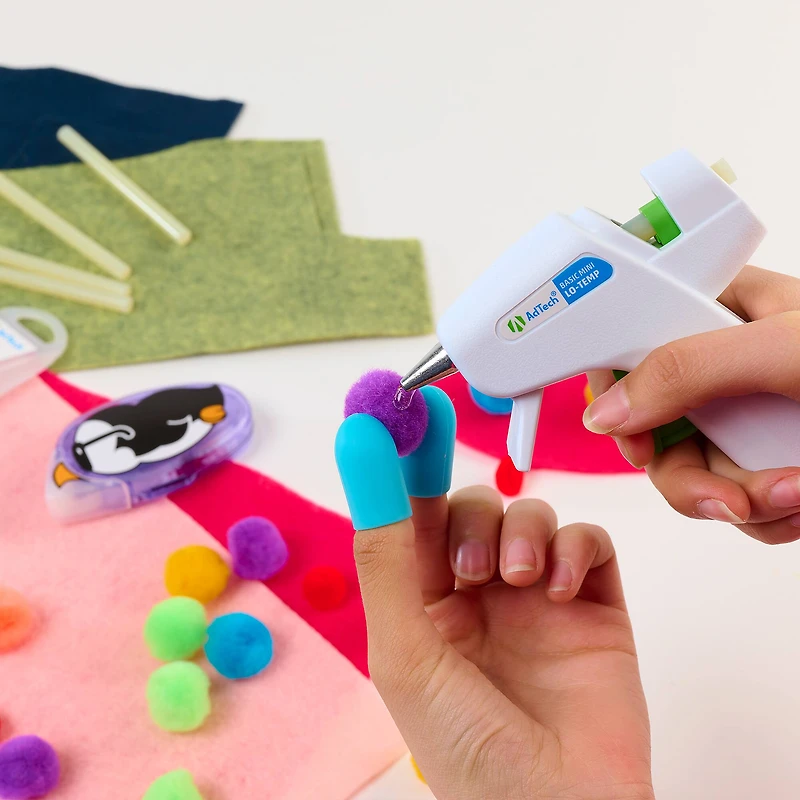 AdTech® Lo-Temp™ Mini Glue Guns, 4ct.
