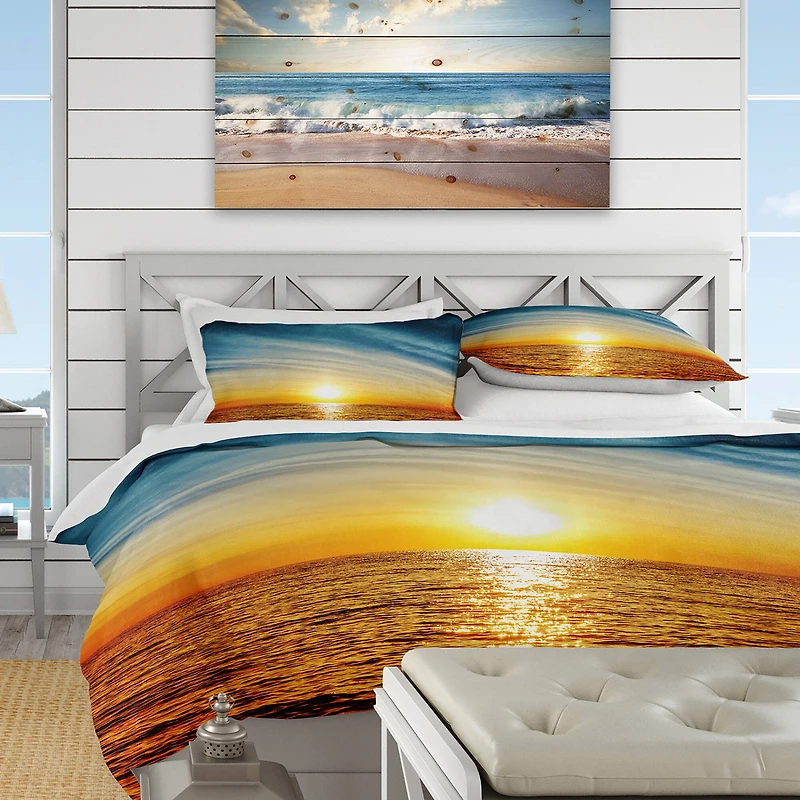 Designart 'Brilliant Texture of Sea Currents' Beach Bedding Set