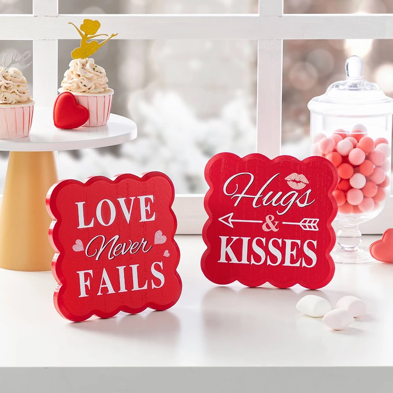 Glitzhome® 6" Valentine's Wooden Table Decor Set
