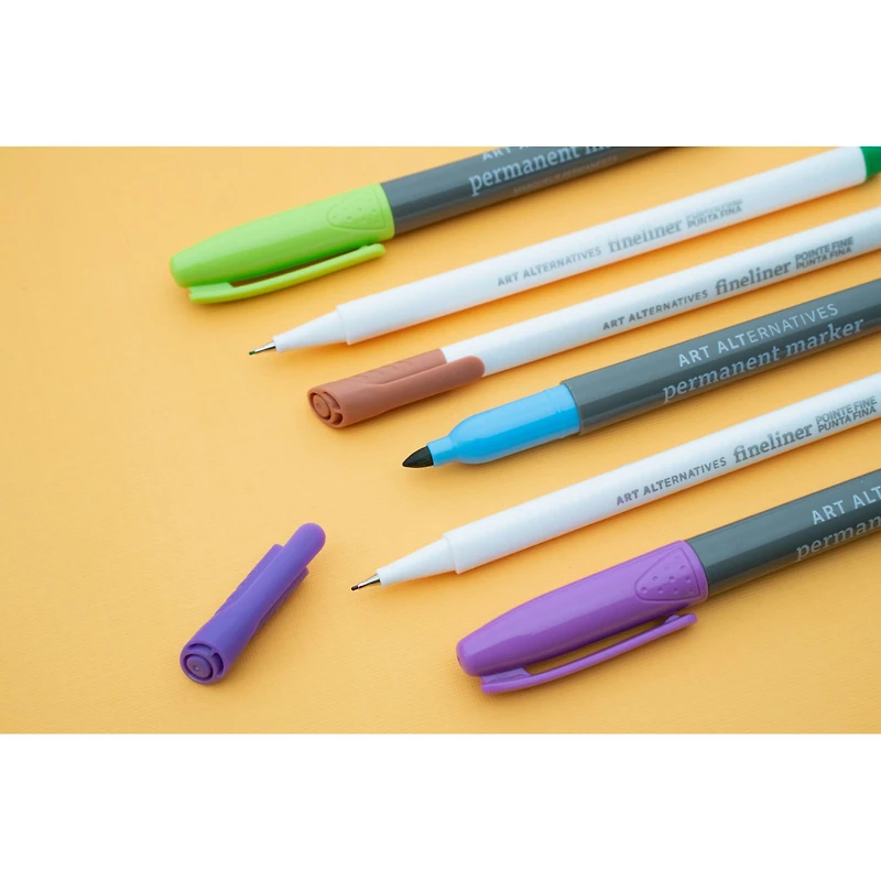 Art Alternatives Gold Fine Permanent Marker Set