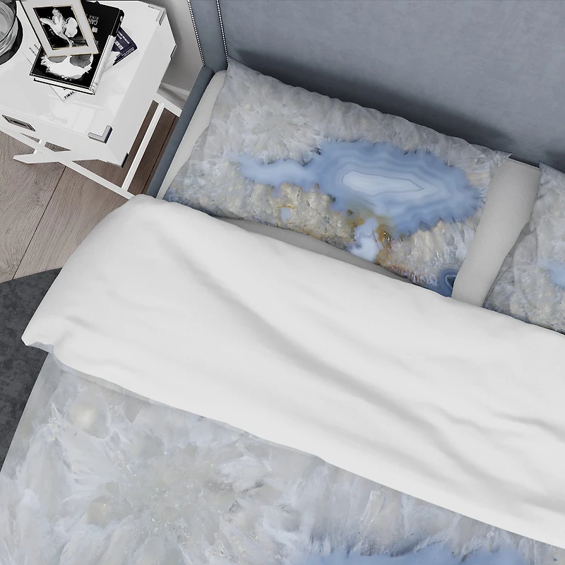 Designart 'Blue agate' Stone Bedding Set