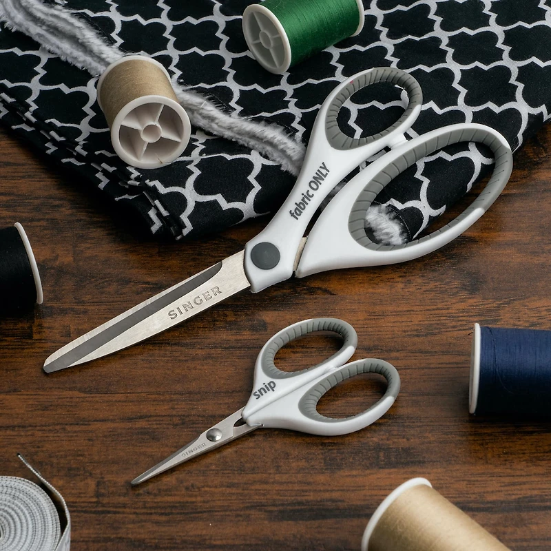 SINGER® Fabric & Mini Detail Sewing Scissors Set