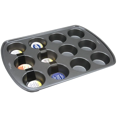 Wilton® Perfect Results Muffin Pan