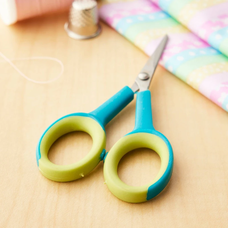 16 Pack: Embroidery Scissors by Loops & Threads™
