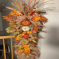 3.5ft. Canadian Pine Teardrop Swag