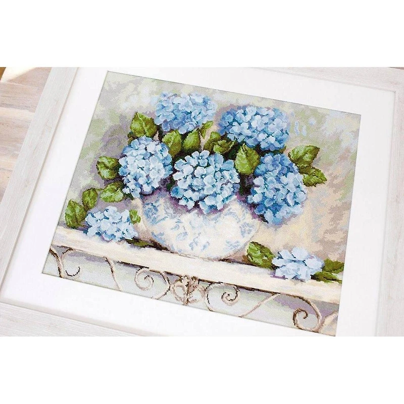 Luca-s Hydrangeas  B2328L Counted Cross Stitch Kit