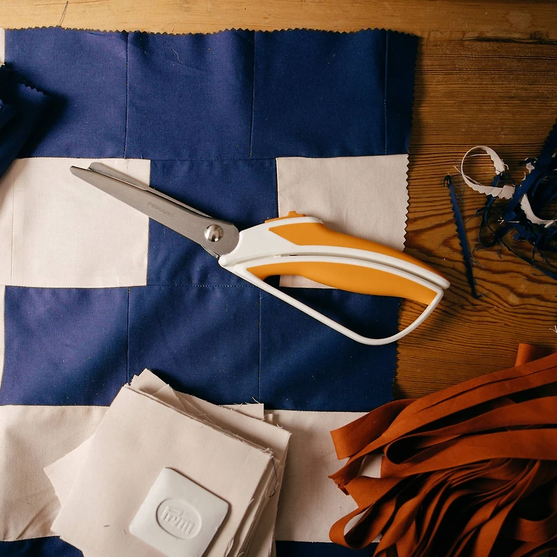 Fiskars® Easy Action™ Pinking Shears