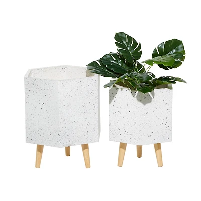 Set of 2 White MgO Contemporary Planter 15", 17"