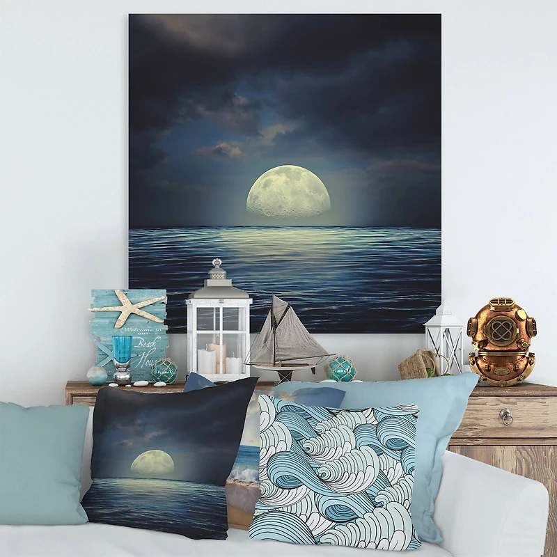Designart - Super Moon Over The Sea II