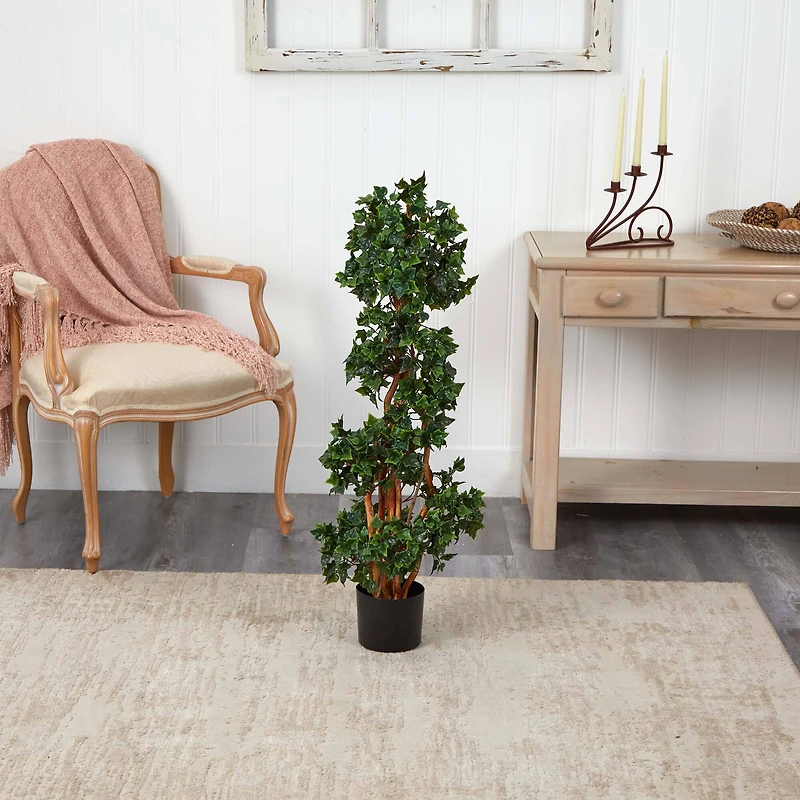 3.5ft. Potted English Ivy Spiral Tree