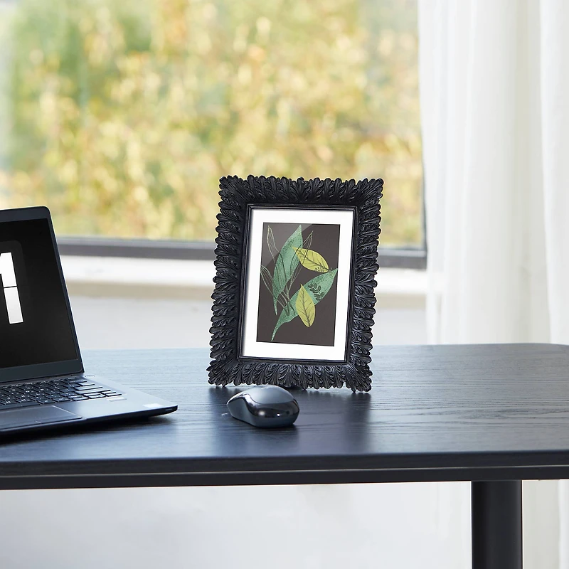 Glitzhome® 5" x 7" Black Scoop abletop Picture Frame