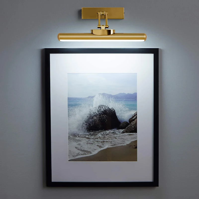 Rechargeable LED Wall-Mounted Gallery Light by Studio Décor