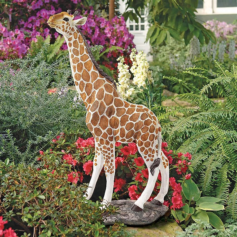 Design Toscano 36" Gerard the Giraffe Sculpture