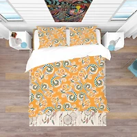Designart 'Ornamental Floral Pattern with Flowers' Bohemian & Eclectic Bedding Set