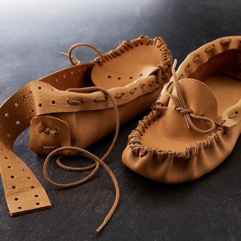 Moccasin Kit by ArtMinds