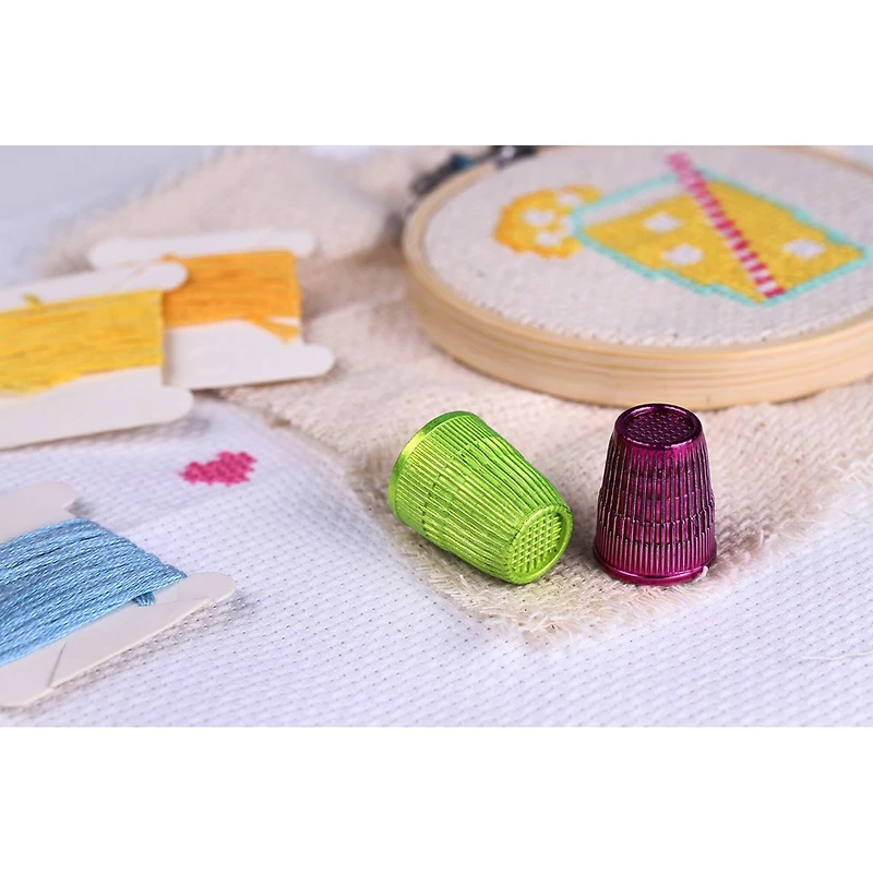 SINGER® Metallic Small & Medium Slip-Stop Thimble Set