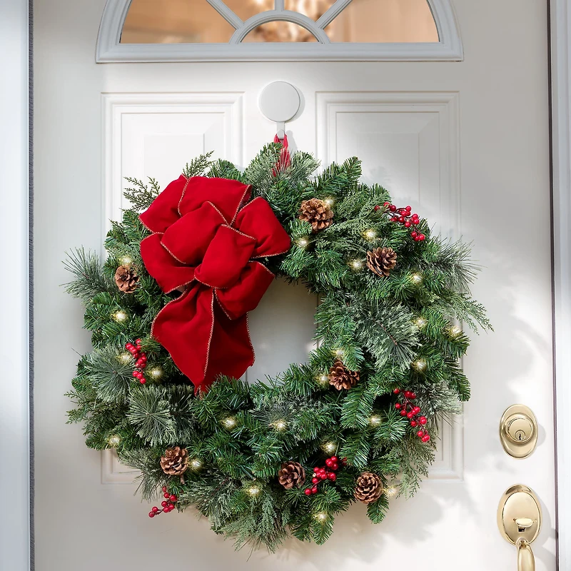 Haute Decor White Attract Magnetic Wreath Hanger