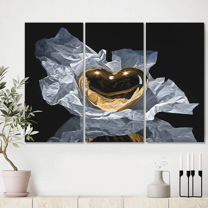 Designart - Heart Of Gold - Modern Canvas Wall Art