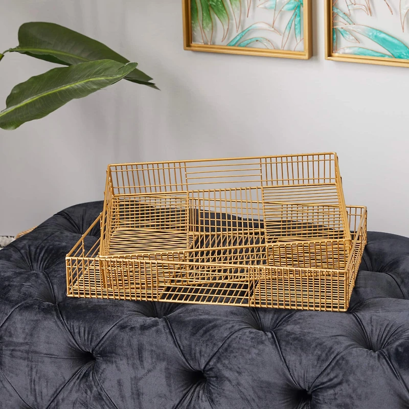 CosmoLiving by Cosmopolitan Gold Metal Contemporary Tray Set