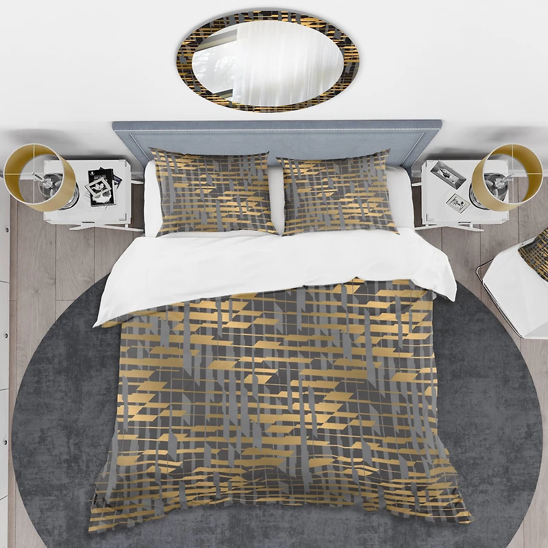 Designart 'Gold Checkered Pattern I' Mid-Century Duvet Cover Set