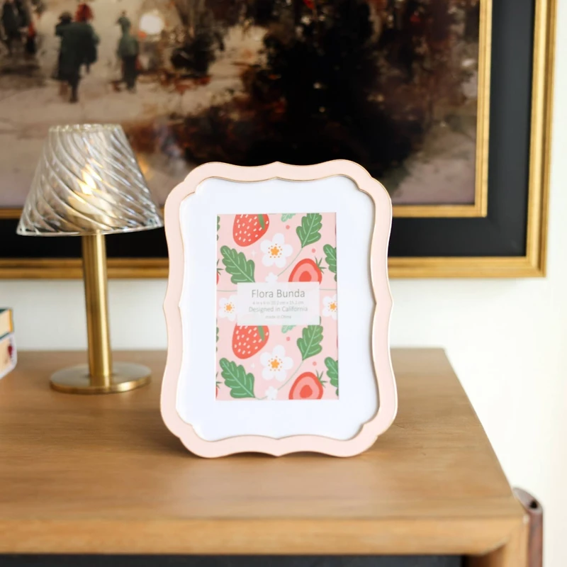 Flora Bunda Gallery 4" x 6" Vintage Rectangle Edge Zinc Alloy Picture Frame