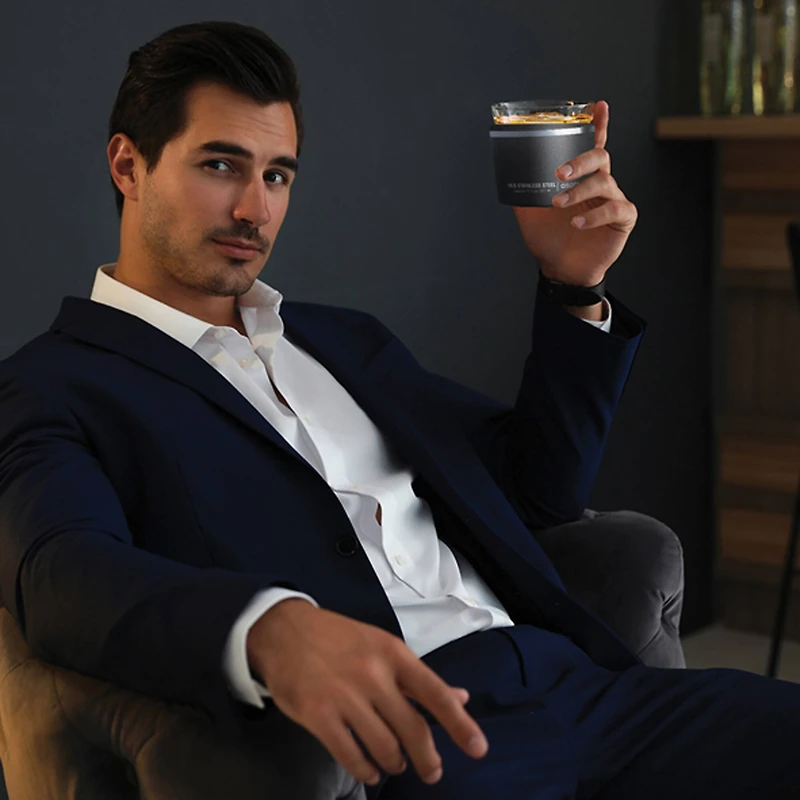 Asobu® Black Whiskey Kuzie