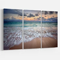 Designart - Waves Crashing Serene Seashore