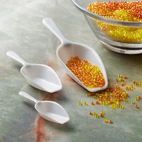 The Beadsmith® Basic Elements™ Plastic Bead Scoop Set
