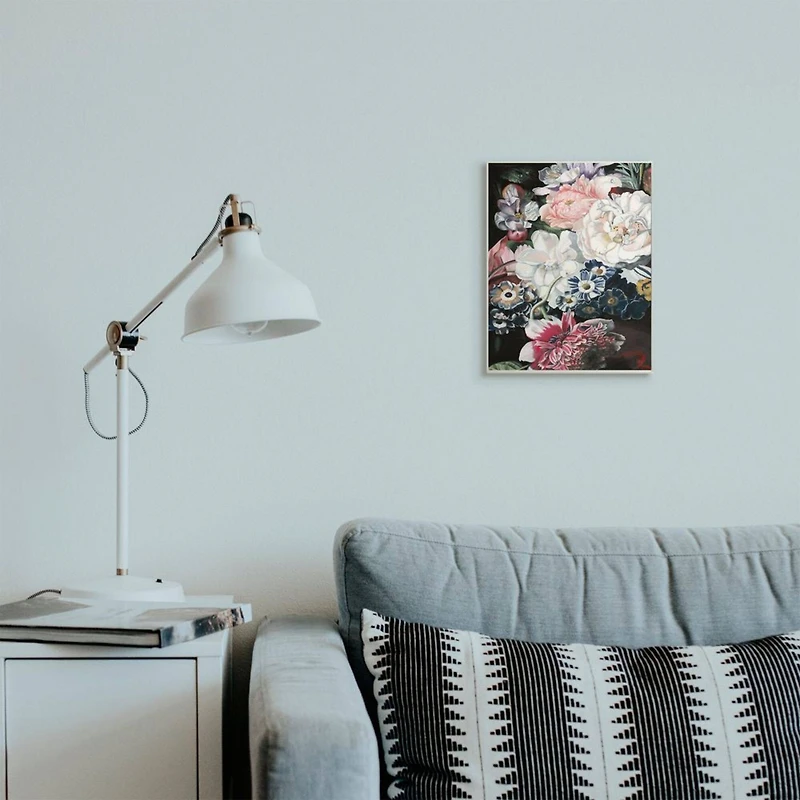 Stupell Industries Baroque Floral Bouquet Wall Plaque